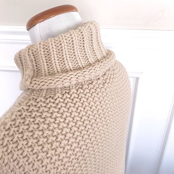 Textured High Neck Sweater - Picture 8 of 12